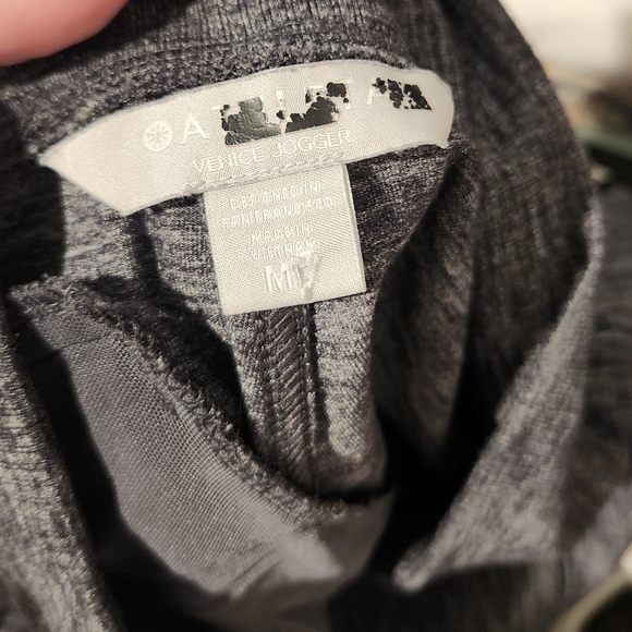 Athleta Venice High Rise Jogger Heathered Grey Medium - Picture 4 of 5